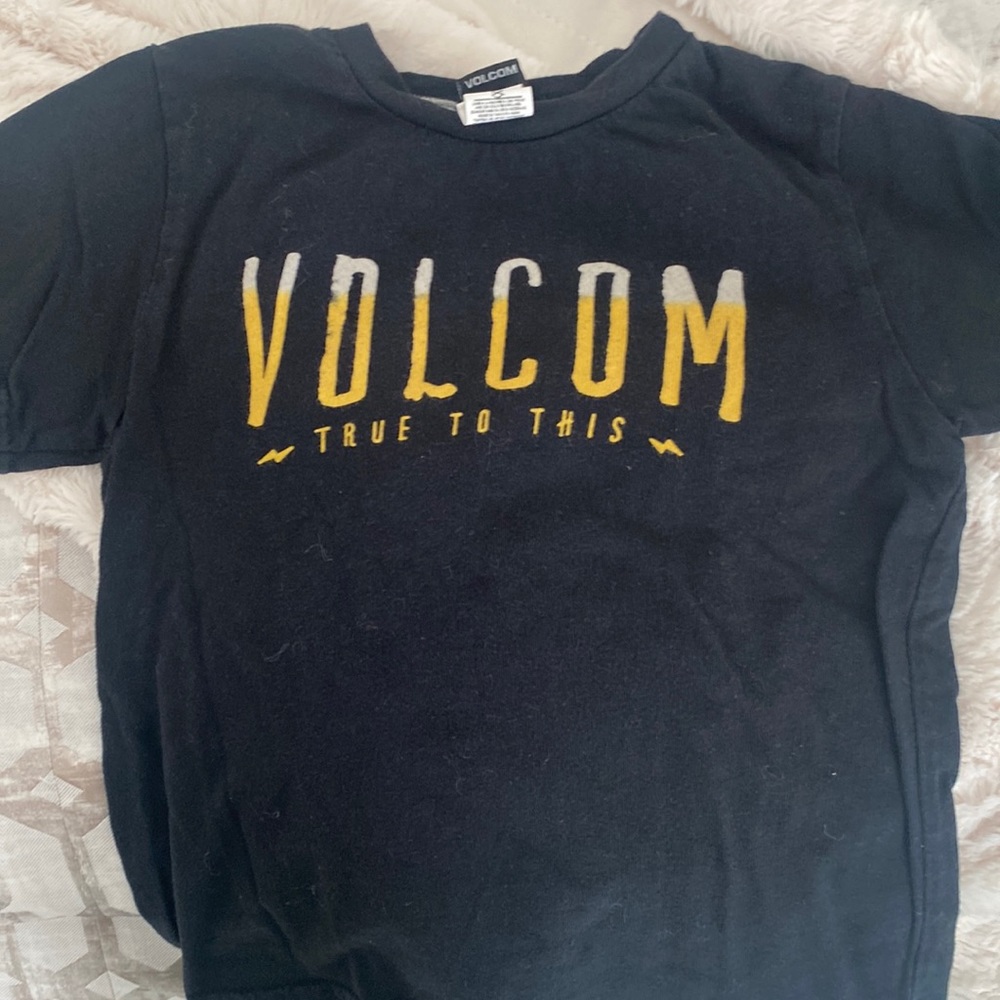 Volcom t- shirt